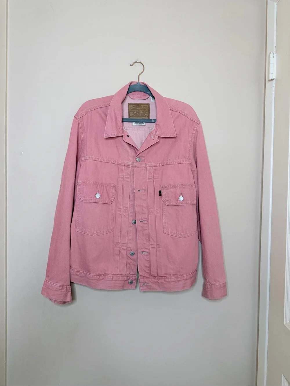 Levis levi two